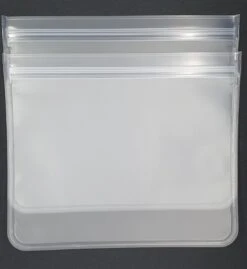 Herbruikbare Vershoudzakken Voor Diepvries, Koelkast En Vriezer – Set Van 2 Stuks - Formaat GROOT - 1000 ML Per Stuk - 19 X 22 Cm - Luchtdicht, Lekvrij En EXTRA STERK - Bewaarzakjes / Boterhamzakje - BPA Vrij -Huishoudelijke Benodigdheden Winkel 1100x1200