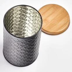 2x Bewaar/voorraad Blikken Zwart 10,5 X 18 Cm 2 Liter - Zeller - Keukenbenodigdheden - Keukenaccessoires/decoratie - Vers Houden - Voorraad/bewaar/opslagblikken - Koek/snoeptrommels -Huishoudelijke Benodigdheden Winkel 1200x1188 7