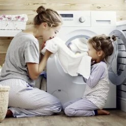 Omo Vloeibaar Wasmiddel Wit - 100 Wasbeurten - Grootverpakking -Huishoudelijke Benodigdheden Winkel 1200x1200 186