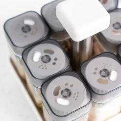 Coninx Kruidenrek Staand - Draaiend Kruidenrek Met Glazen Potjes - Kruidencarrousel Draaibaar - 8 Kruidenpotjes - Wit / RVS 21 Coninx Kruidenrek Staand - Draaiend Kruidenrek Met Glazen Potjes - Kruidencarrousel Draaibaar - 8 Kruidenpotjes - Wit / RVS -Huishoudelijke Benodigdheden Winkel 1200x1200 537