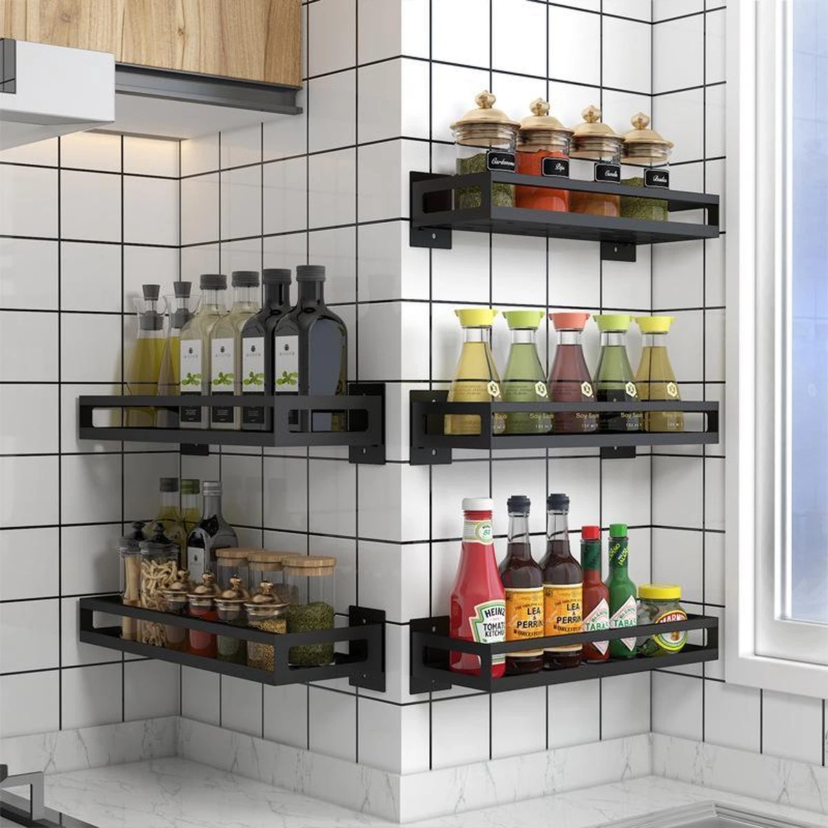 Merkloos Kruidenrek / Opbergrek - RVS - Perforatievrij Aan De Muur Gemonteerd - 50x13x6 Cm - Zwart 2 Merkloos Kruidenrek / Opbergrek - RVS - Perforatievrij Aan De Muur Gemonteerd - 50x13x6 Cm - Zwart - Afbeelding 2