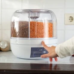 Roterende Voedsel Dispenser - 6 Vakken - Met Doseerschep - BPA Vrij - Handig -Huishoudelijke Benodigdheden Winkel 1200x1200 714