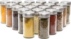 Pazzo Goods - Kruidenrek Staand - Kruidenrek Met Potjes - Zilver - RVS - Kruidenrek Draaibaar - 20 Kruidenpotjes - Inclusief Stickers & Stift - Kruiden Carrousel -Huishoudelijke Benodigdheden Winkel 1200x659