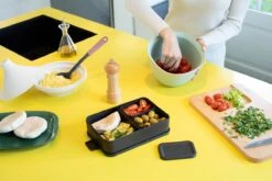 Brabantia Make & Take Bento Lunchbox Incl Bentobox - Large - Kunststof - Dark Grey -Huishoudelijke Benodigdheden Winkel 1200x800 11