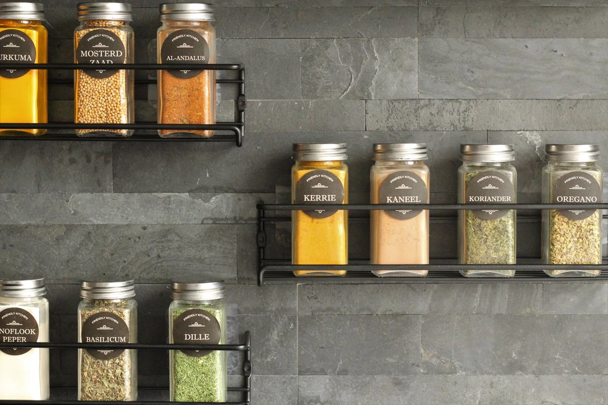 Merkloos Friendly Kitchen - Zwart Ophangbaar Kruidenrek - Modern Strak Kruidenrekje - Staal 3 Merkloos Friendly Kitchen - Zwart Ophangbaar Kruidenrek - Modern Strak Kruidenrekje - Staal - Afbeelding 3