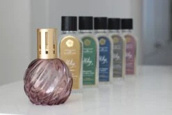 Ashleigh & Burwood Lampenolie Geurolie - Freesia & Orchid 250 Ml 11 Ashleigh & Burwood Lampenolie Geurolie - Freesia & Orchid 250 Ml -Huishoudelijke Benodigdheden Winkel 1200x800 52