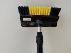 Zonnepanelen / Auto / Ramen Wassen Telescoopsteel Met Borstel Waterdoorlatende Wasborstel Met Telescopische Steel 4 Meter En Gardena Aansluiting / Wasborstel Met Uitschuifbare Telescoopsteel Met Waterdoorvoer 8 Zonnepanelen / Auto / Ramen Wassen Telescoopsteel Met Borstel Waterdoorlatende Wasborstel Met Telescopische Steel 4 Meter En Gardena Aansluiting / Wasborstel Met Uitschuifbare Telescoopsteel Met Waterdoorvoer -Huishoudelijke Benodigdheden Winkel 1200x899 13