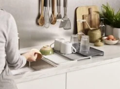 Joseph Joseph - Tier - Afdruipmat - Uitschuifbaar - Grijs -Huishoudelijke Benodigdheden Winkel 1200x900 27