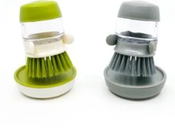 In Round Afwasborstel Met Zeepdispenser / Zeepreservoir – Inclusief Houder – Grijs – Afwas Borstel – Zeep Handborstel – Doseerpomp – Afwasmiddel Dispenser – Navulbaar 16 In Round Afwasborstel Met Zeepdispenser / Zeepreservoir – Inclusief Houder – Grijs – Afwas Borstel – Zeep Handborstel – Doseerpomp – Afwasmiddel Dispenser – Navulbaar -Huishoudelijke Benodigdheden Winkel 1200x935 1