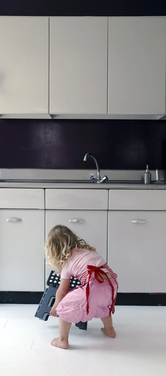 PUHLMANN - Inklapbare Kruk, JAMES, Plastic, Grijs, 22 Cm Hoog, Max 100 Kilo 3 PUHLMANN - Inklapbare Kruk, JAMES, Plastic, Grijs, 22 Cm Hoog, Max 100 Kilo - Afbeelding 3