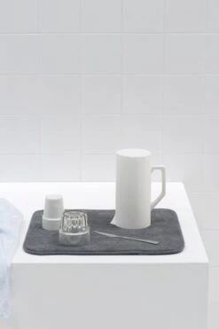 Brabantia SinkSide Afdruipmat Microvezel - 47 X 40 Cm - Dark Grey -Huishoudelijke Benodigdheden Winkel 799x1200 8