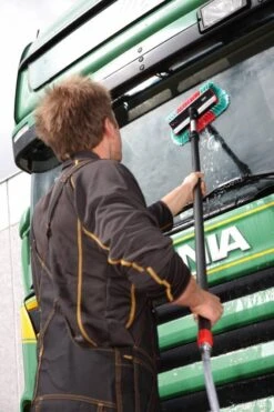 Vikan 524752 Hoekborstel Met Watertoevoer High/Low 280mm Zacht/Gespleten Haren 17 Vikan 524752 Hoekborstel Met Watertoevoer High/Low 280mm Zacht/Gespleten Haren -Huishoudelijke Benodigdheden Winkel 799x1200 9